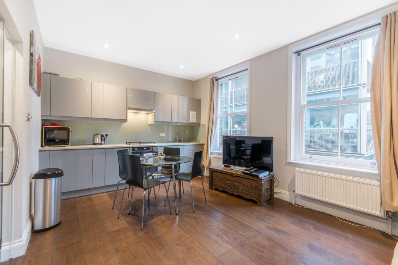 Stunning Soho Apartment ลอนดอน ภายนอก รูปภาพ